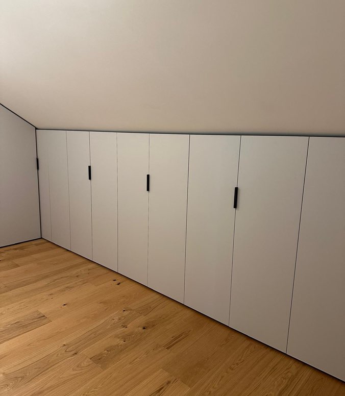Fertig montiertes Möbelstück